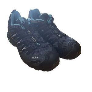 Salomon Black and Blue Athletic Shoes Trail-Ready Design Women Size 8